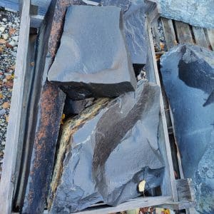 Akmuo sodo dekoracijai Black basalt monolitas Vilnius