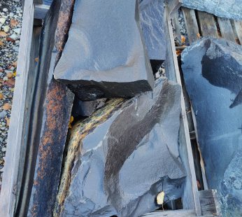 Black basalt monolitų padėklas
