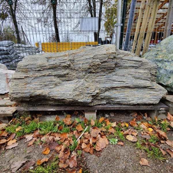 Akmuo sodo dekoracijai Gneiss monolitas Trakai
