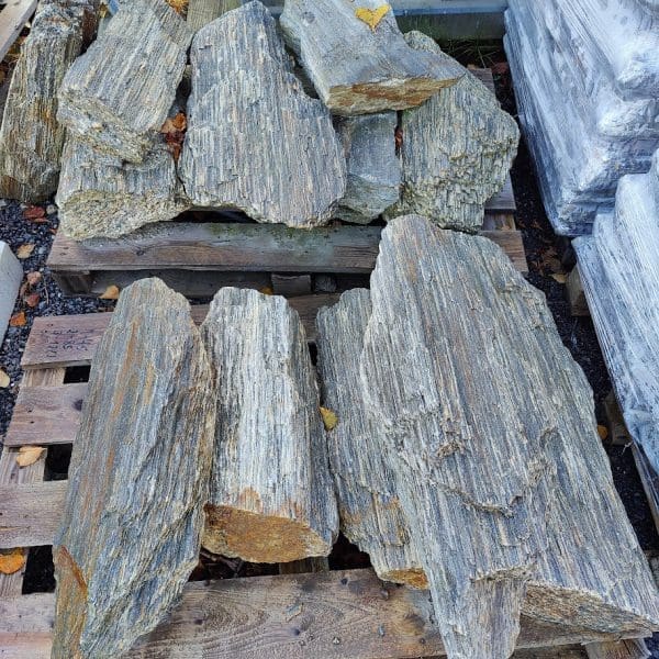 Akmuo sodo dekoracijai Gneiss monolitas Vilnius