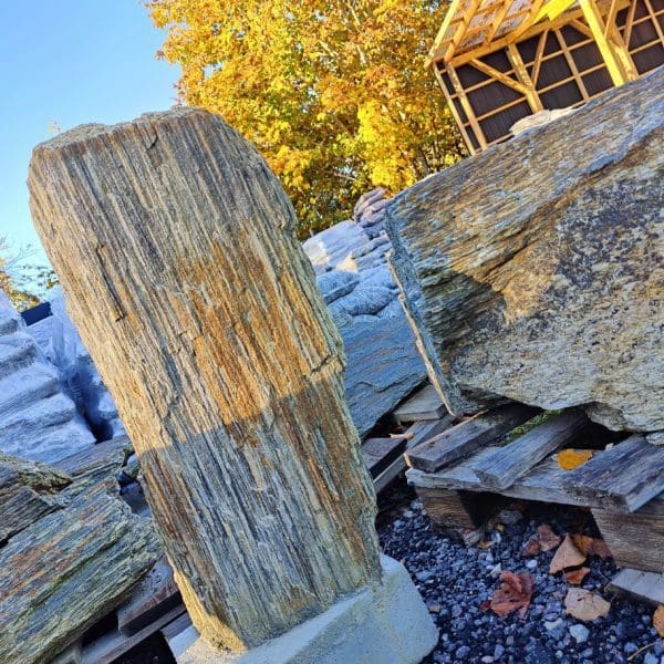Akmuo sodo dekoracijai Gneiss monolitas Vilnius