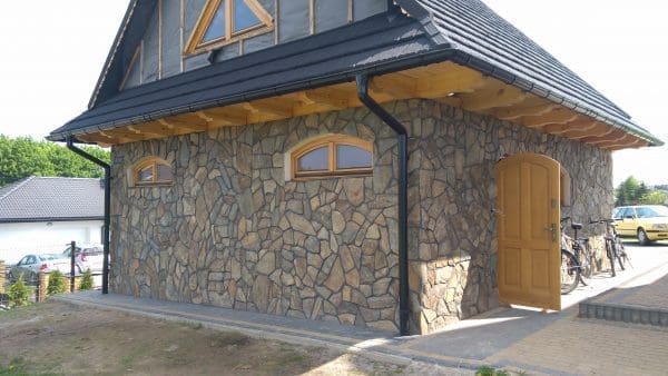 Akmeninės skalūno plokštės fasadų apdailai