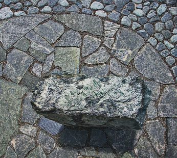 Žalio serpentino plokštės 4-6 cm storio